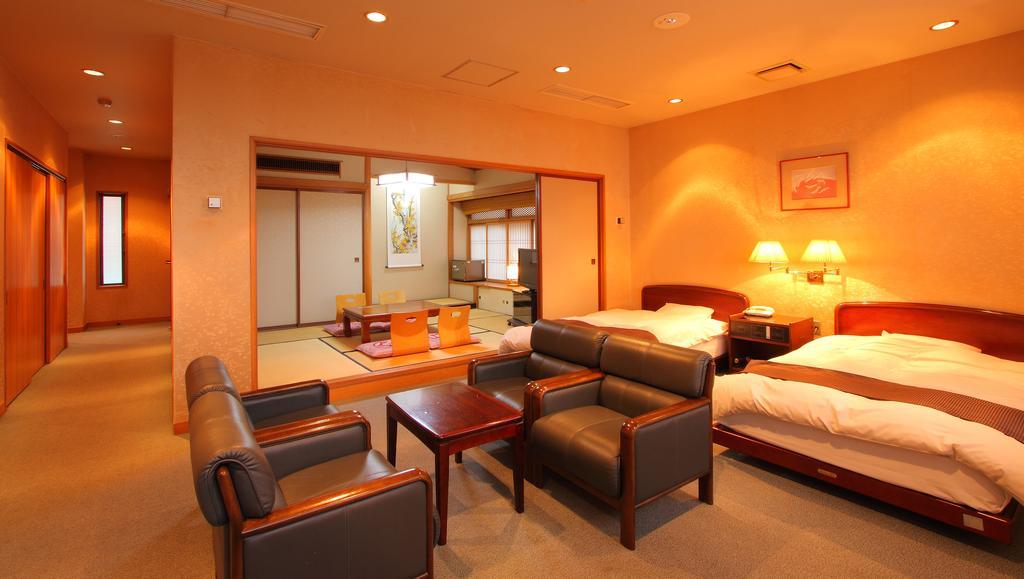 Fuefuki Kasugai View Hotel מראה חיצוני תמונה